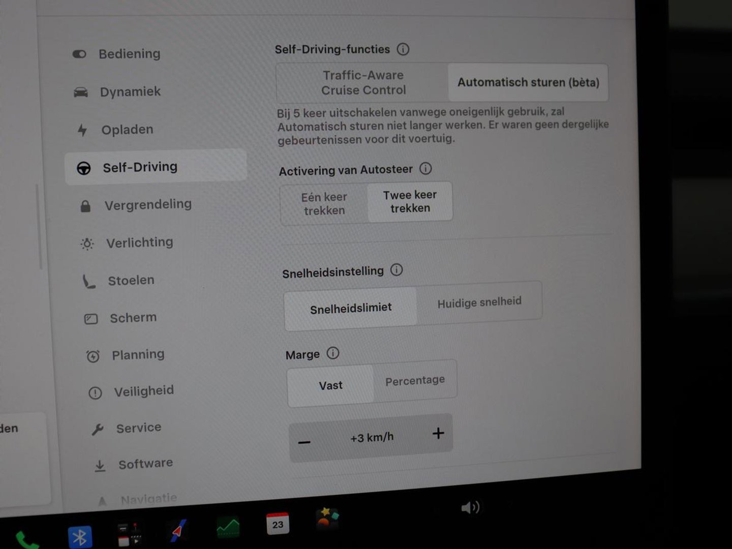Tesla Model Y Performance AWD 75 kWh | SOH 94.8% | Traffic-Aware Cruise control | Leder | Achterbank verwarming | 21'' | Full LED | Panoramadak |