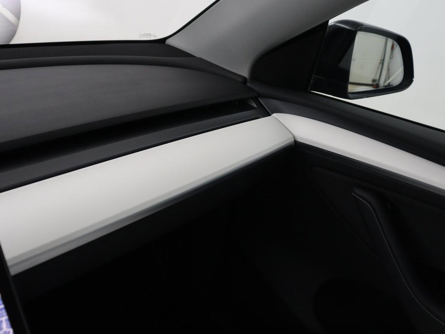 Tesla Model Y Performance AWD 75 kWh | SOH 94.8% | Traffic-Aware Cruise control | Leder | Achterbank verwarming | 21'' | Full LED | Panoramadak |