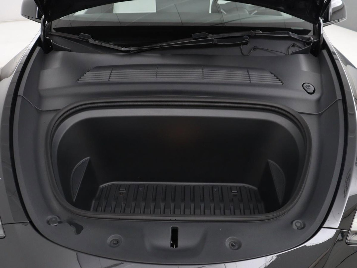 Tesla Model Y Performance AWD 75 kWh | SOH 94.8% | Traffic-Aware Cruise control | Leder | Achterbank verwarming | 21'' | Full LED | Panoramadak |