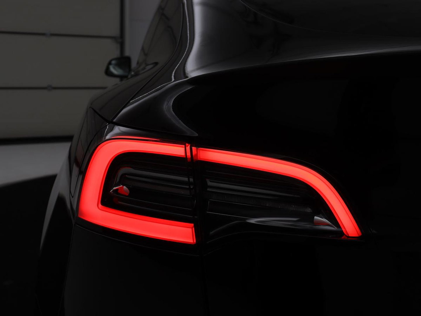 Tesla Model Y Performance AWD 75 kWh | SOH 94.8% | Traffic-Aware Cruise control | Leder | Achterbank verwarming | 21'' | Full LED | Panoramadak |