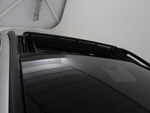 Mercedes-Benz GLB 200 Business Solution AMG 7p. | Panoramadak | Elec. Trekhaak | Half Leder | Memory | Sfeerverlichting | Stoelverwarming | Camera | Park assist |