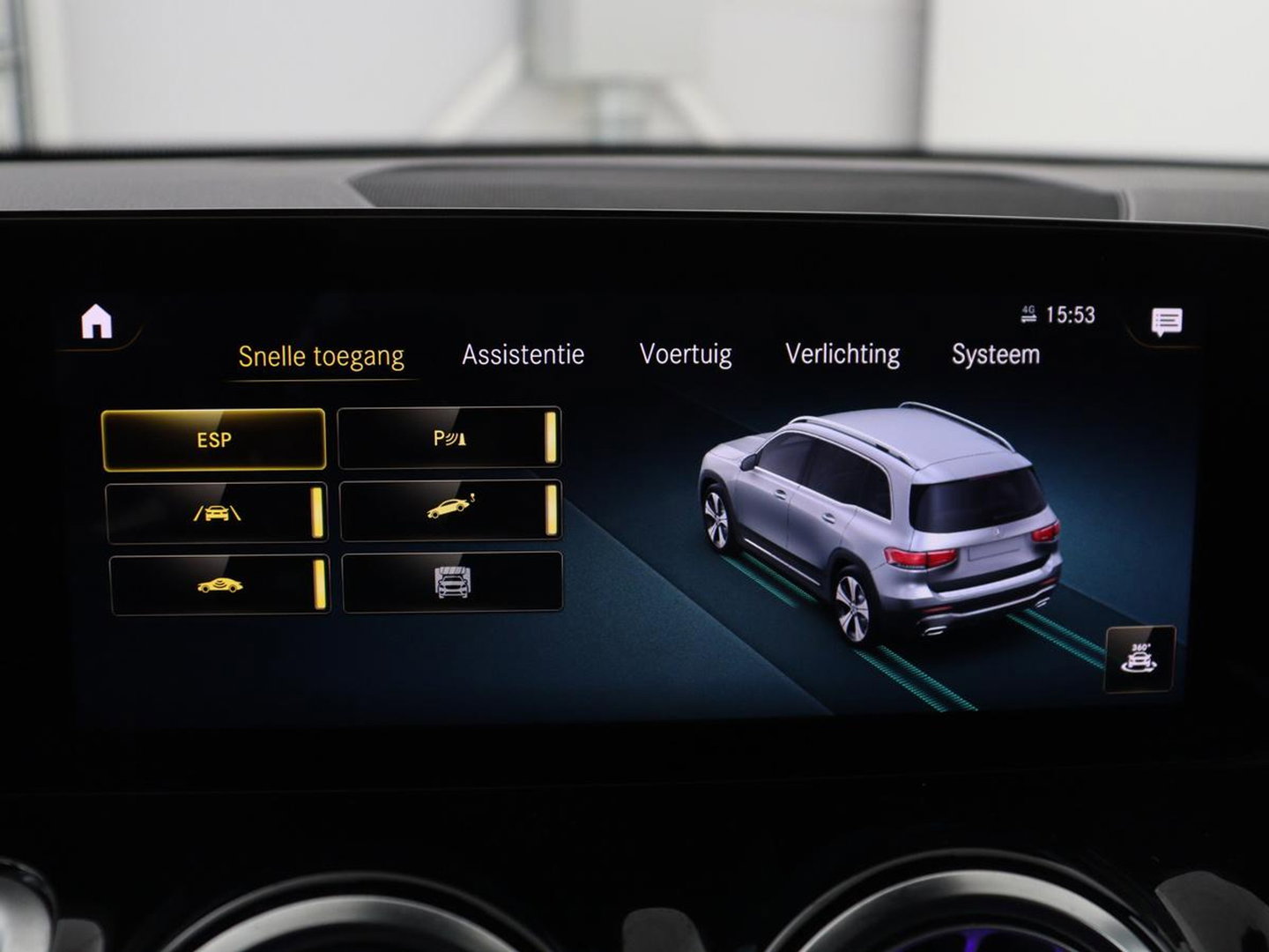 Mercedes-Benz GLB 200 Business Solution AMG 7p. | Panoramadak | Elec. Trekhaak | Half Leder | Memory | Sfeerverlichting | Stoelverwarming | Camera | Park assist |