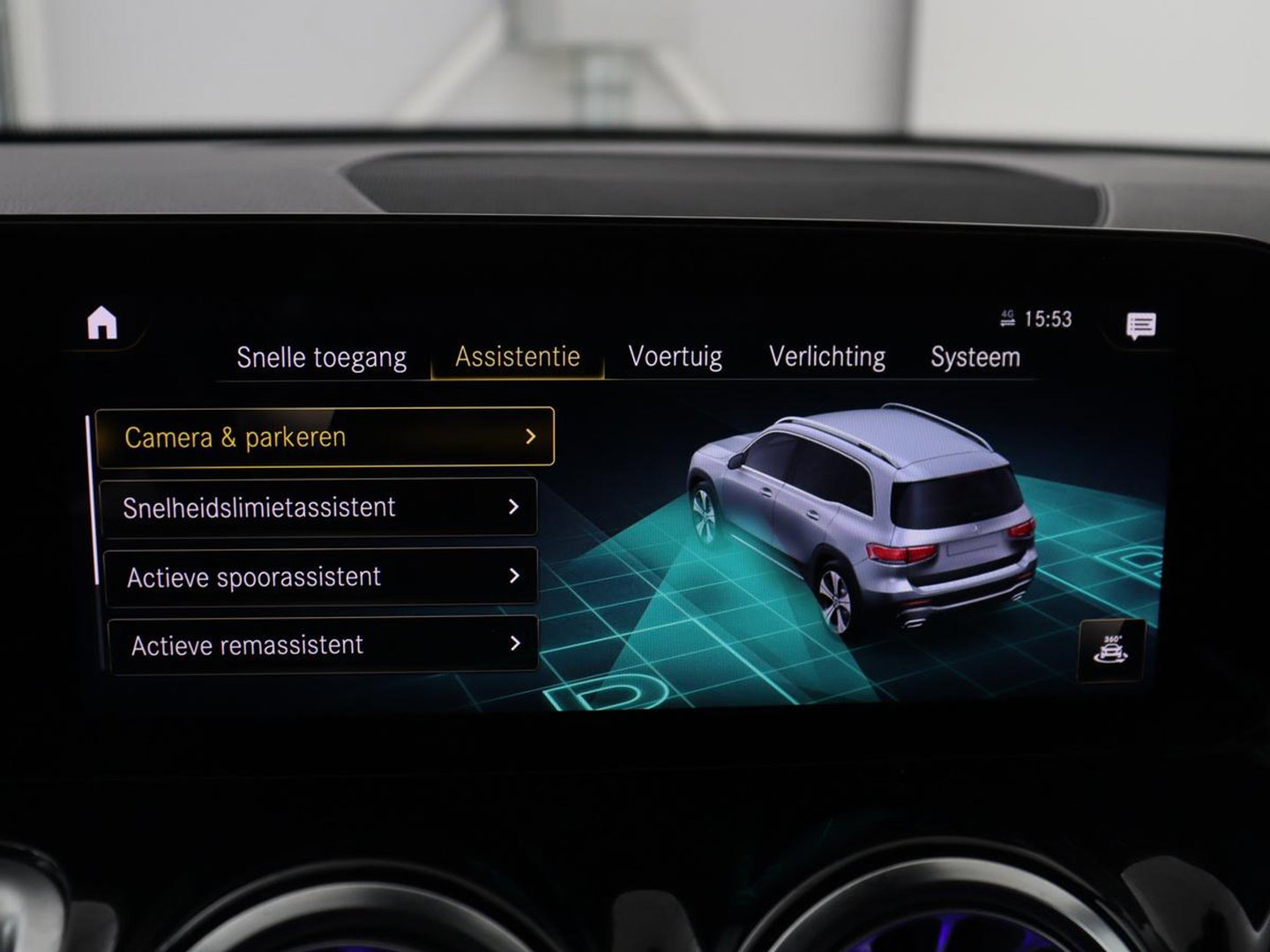Mercedes-Benz GLB 200 Business Solution AMG 7p. | Panoramadak | Elec. Trekhaak | Half Leder | Memory | Sfeerverlichting | Stoelverwarming | Camera | Park assist |