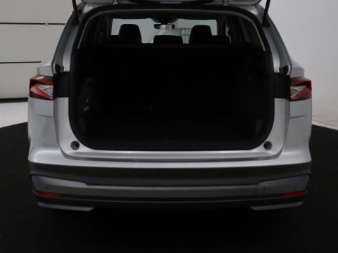 Škoda Enyaq iV 60 | SOH 92,4% | Panoramadak | Stoel/stuur verwarming | Half leder | Adaptive cruise | Carplay | Virtueel dashboard | Sfeerverlichting | Climate control | Camera | Park assist |