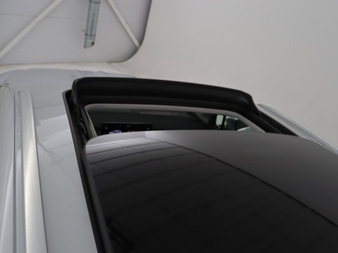Škoda Enyaq iV 60 | SOH 92,4% | Panoramadak | Stoel/stuur verwarming | Half leder | Adaptive cruise | Carplay | Virtueel dashboard | Sfeerverlichting | Climate control | Camera | Park assist |