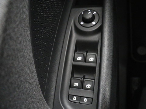 Škoda Enyaq iV 60 | SOH 92,4% | Panoramadak | Stoel/stuur verwarming | Half leder | Adaptive cruise | Carplay | Virtueel dashboard | Sfeerverlichting | Climate control | Camera | Park assist |
