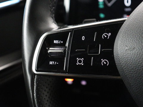 Renault Austral 1.3 mild hybrid | SOH 92,4% | Half leder | Climate control | Carplay | Virtual Dashboard | Adaptive Cruise | Camera | Park assist |