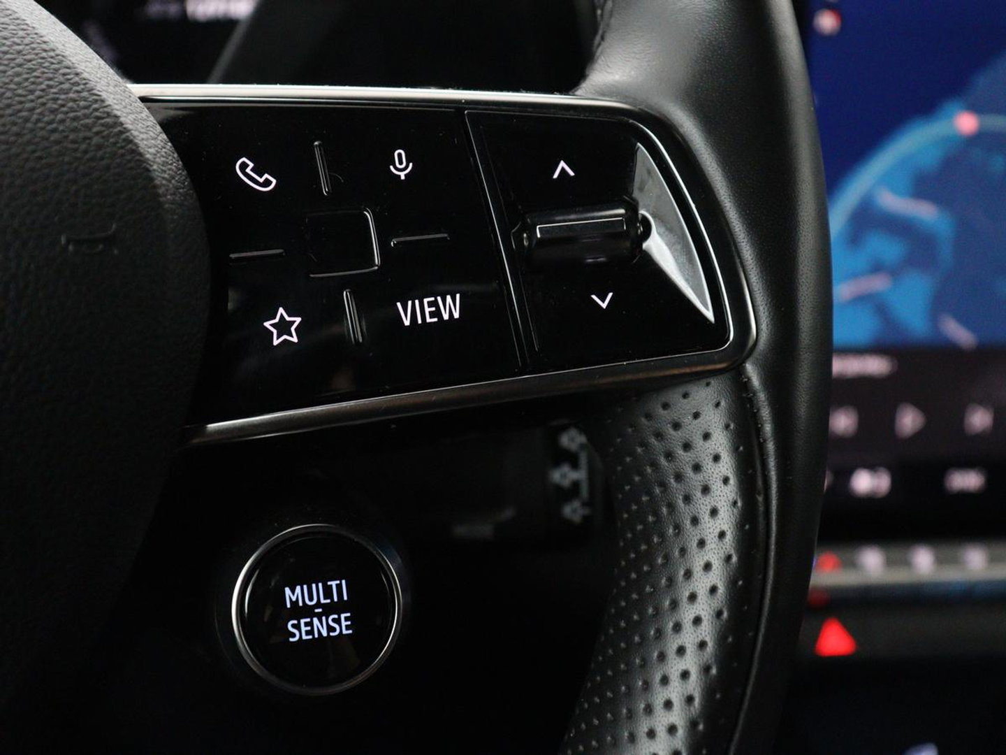 Renault Austral 1.3 mild hybrid | SOH 92,4% | Half leder | Climate control | Carplay | Virtual Dashboard | Adaptive Cruise | Camera | Park assist |