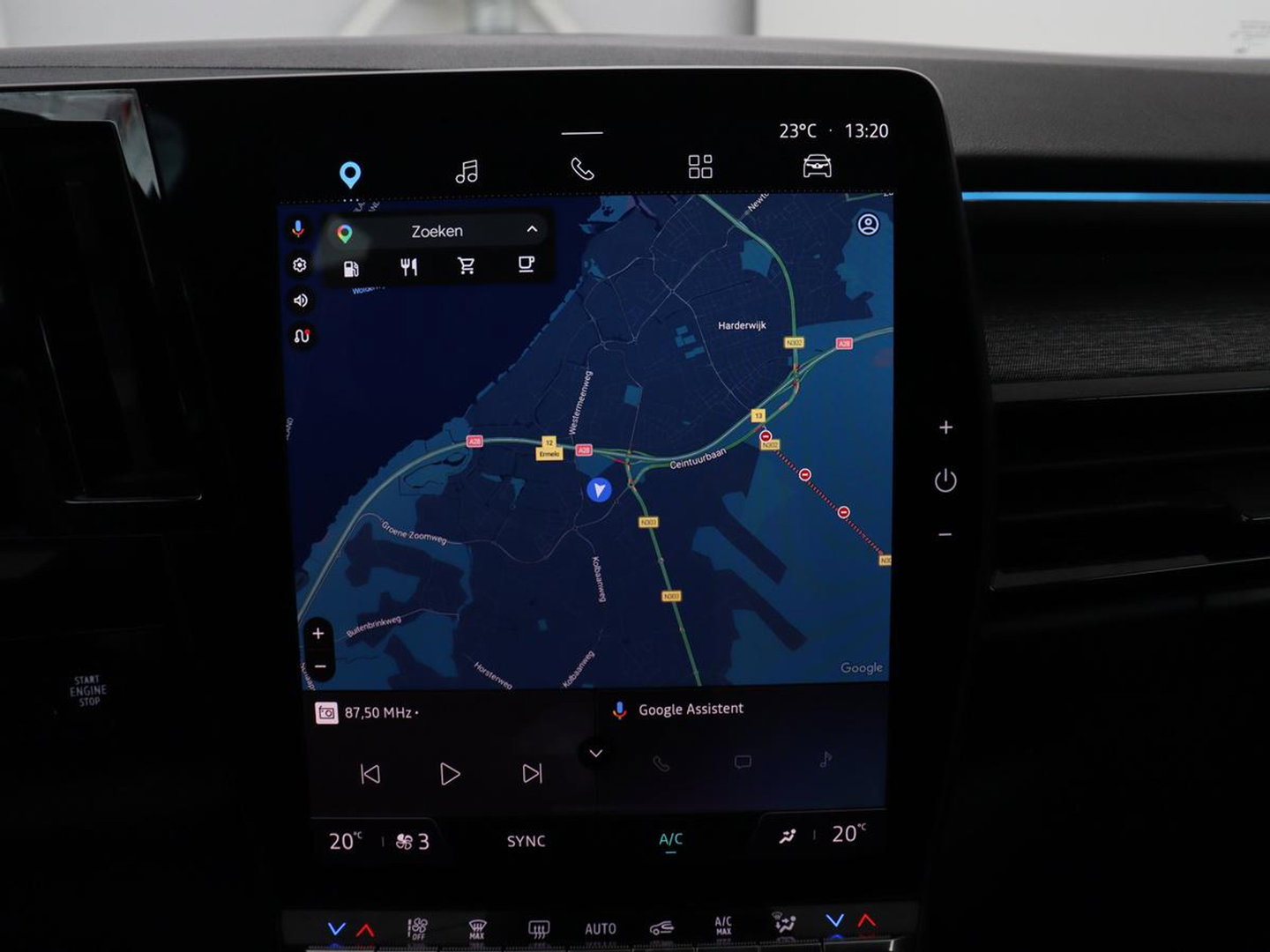 Renault Austral 1.3 mild hybrid | SOH 92,4% | Half leder | Climate control | Carplay | Virtual Dashboard | Adaptive Cruise | Camera | Park assist |