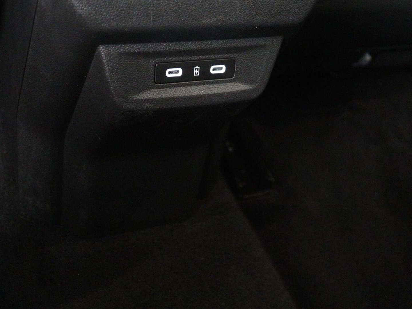 Renault Austral 1.3 mild hybrid | SOH 92,4% | Half leder | Climate control | Carplay | Virtual Dashboard | Adaptive Cruise | Camera | Park assist |
