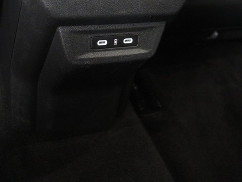 Renault Austral 1.3 mild hybrid | SOH 92,4% | Half leder | Climate control | Carplay | Virtual Dashboard | Adaptive Cruise | Camera | Park assist |