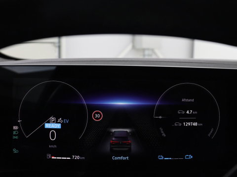 Renault Austral 1.3 mild hybrid | SOH 92,4% | Half leder | Climate control | Carplay | Virtual Dashboard | Adaptive Cruise | Camera | Park assist |