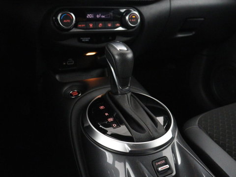 Nissan Juke 1.0 DIG-T N-Design | Half leder | Carplay | Cruise control | Park assist | Camera | Climate control | Keyless | Lichtmetaal 19" |