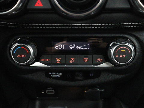 Nissan Juke 1.0 DIG-T N-Design | Half leder | Carplay | Cruise control | Park assist | Camera | Climate control | Keyless | Lichtmetaal 19" |