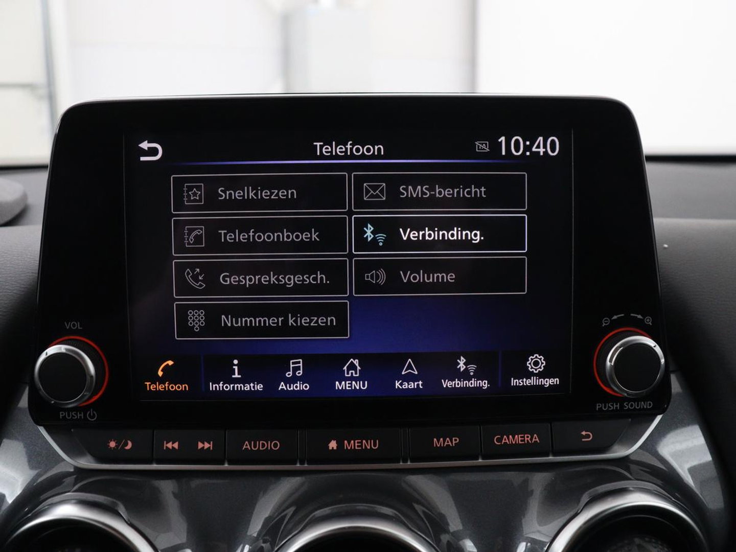 Nissan Juke 1.0 DIG-T N-Design | Half leder | Carplay | Cruise control | Park assist | Camera | Climate control | Keyless | Lichtmetaal 19" |