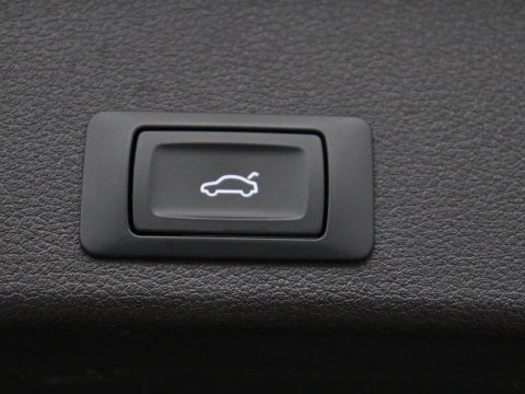 Audi A4 Avant 35 TFSI S edition Competition | Half Leder | Virtual Dashboard | Stoelverwarming | Cruise control | Park assist | Climate control | Drive select |