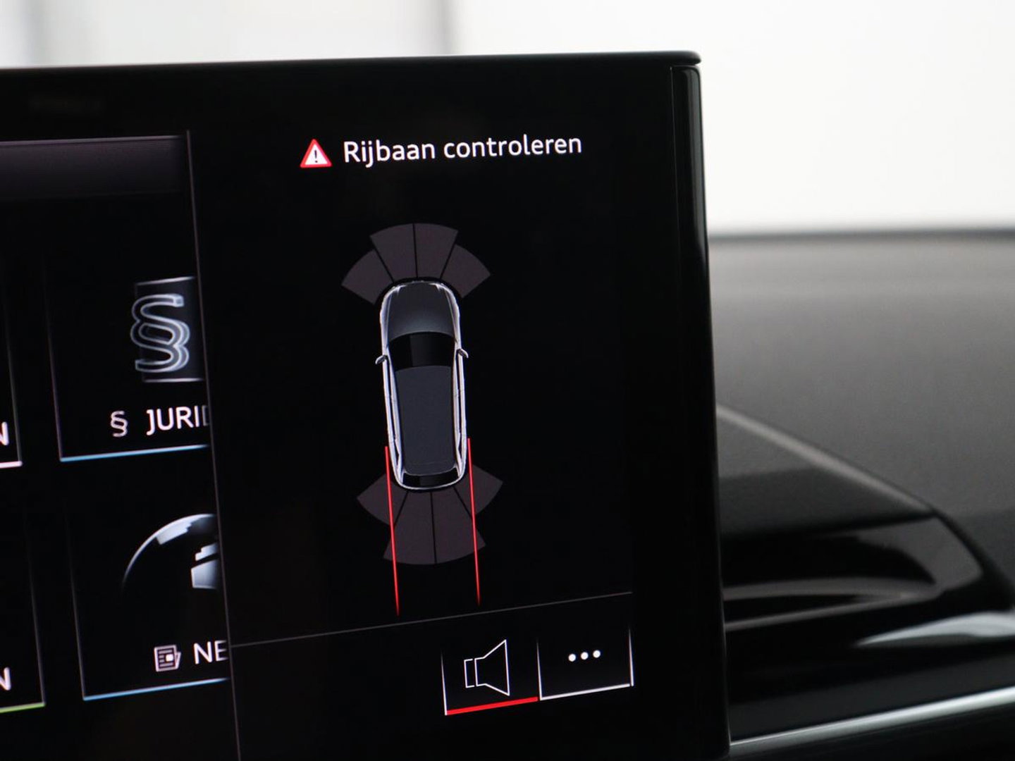 Audi A4 Avant 35 TFSI S edition Competition | Half Leder | Virtual Dashboard | Stoelverwarming | Cruise control | Park assist | Climate control | Drive select |