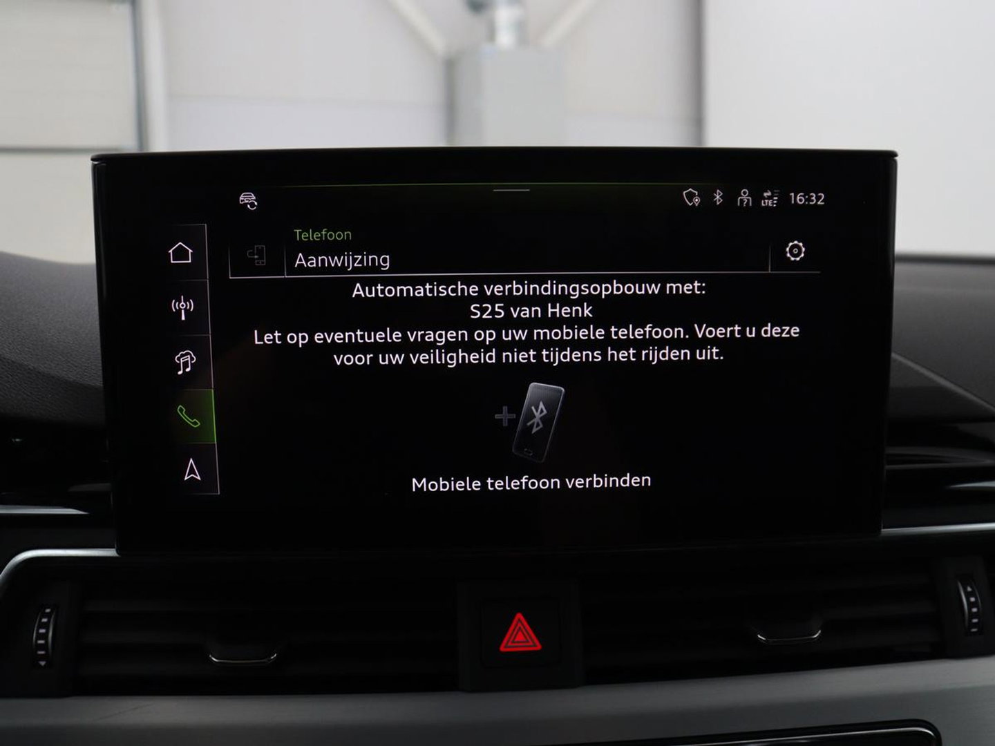 Audi A4 Avant 35 TFSI S edition Competition | Half Leder | Virtual Dashboard | Stoelverwarming | Cruise control | Park assist | Climate control | Drive select |