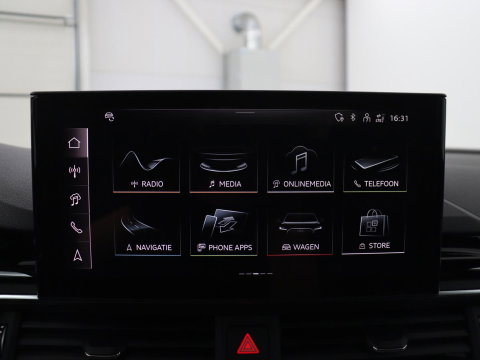 Audi A4 Avant 35 TFSI S edition Competition | Half Leder | Virtual Dashboard | Stoelverwarming | Cruise control | Park assist | Climate control | Drive select |