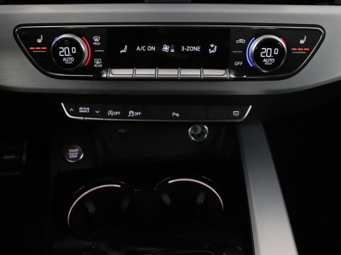 Audi A4 Avant 35 TFSI S edition Competition | Half Leder | Virtual Dashboard | Stoelverwarming | Cruise control | Park assist | Climate control | Drive select |