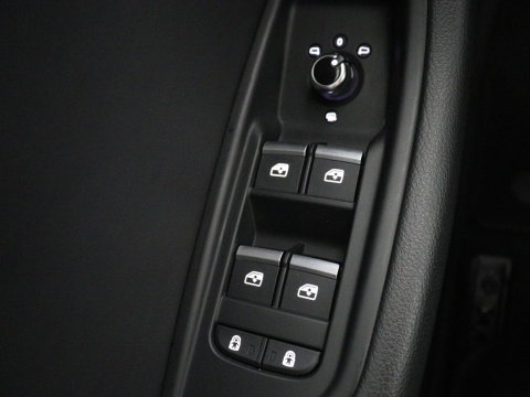 Audi A4 Avant 35 TFSI S edition Competition | Half Leder | Virtual Dashboard | Stoelverwarming | Cruise control | Park assist | Climate control | Drive select |