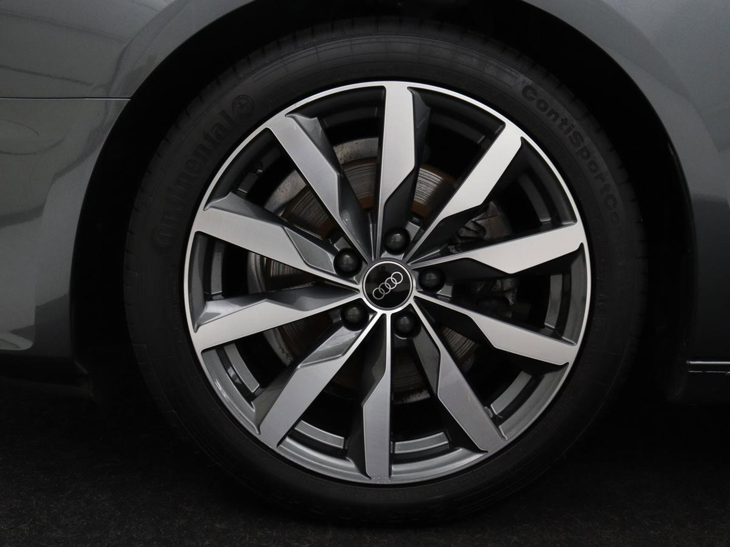 Audi A4 Avant 35 TFSI S edition Competition | Half Leder | Virtual Dashboard | Stoelverwarming | Cruise control | Park assist | Climate control | Drive select |