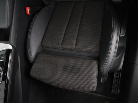 Audi A4 Avant 35 TFSI S edition Competition | Half Leder | Virtual Dashboard | Stoelverwarming | Cruise control | Park assist | Climate control | Drive select |