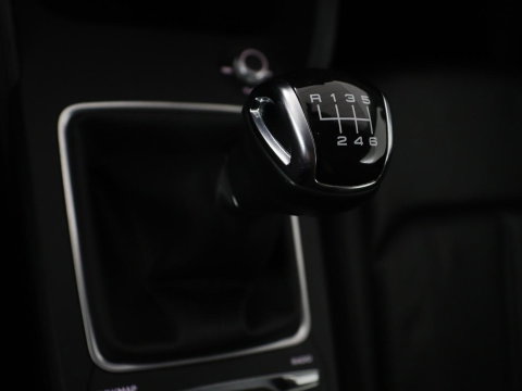 Audi Q2 30 TFSI Advanced edition | Panoramadak | Leder | Virtual Dashboard | Stoelverwarming | Climate control | Camera | Park assist | Cruise control | Navigatie |