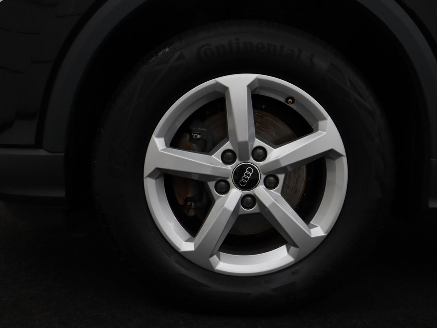 Audi Q2 30 TFSI Advanced edition | Panoramadak | Leder | Virtual Dashboard | Stoelverwarming | Climate control | Camera | Park assist | Cruise control | Navigatie |