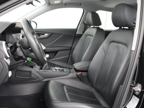 Audi Q2 30 TFSI Advanced edition | Panoramadak | Leder | Virtual Dashboard | Stoelverwarming | Climate control | Camera | Park assist | Cruise control | Navigatie |