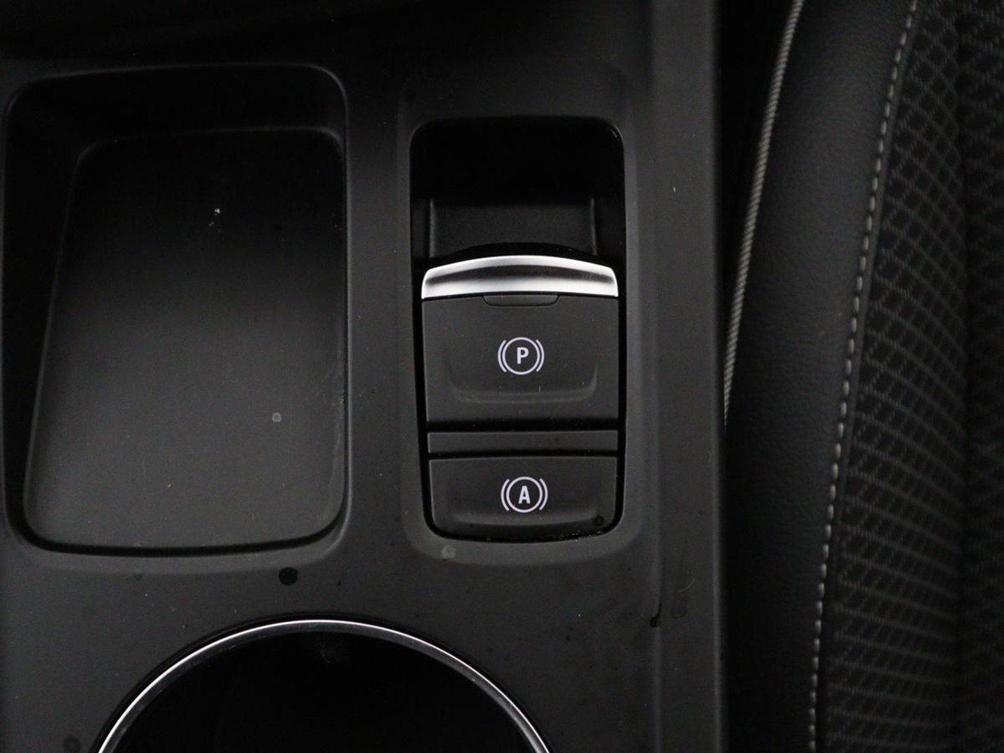 Renault Arkana 1.6 E-Tech Hybrid 145 Intens | Panoramadak | Half leder | Carplay | Adaptive cruise | Dodehoek detectie | Camera | Park assist | Climate control | Trekhaak