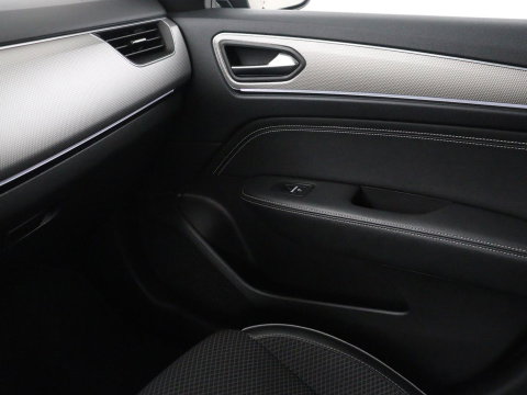 Renault Arkana 1.6 E-Tech Hybrid 145 Intens | Panoramadak | Half leder | Carplay | Adaptive cruise | Dodehoek detectie | Camera | Park assist | Climate control | Trekhaak