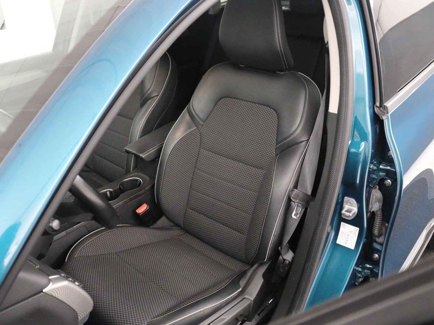 Renault Arkana 1.6 E-Tech Hybrid 145 Intens | Panoramadak | Half leder | Carplay | Adaptive cruise | Dodehoek detectie | Camera | Park assist | Climate control | Trekhaak