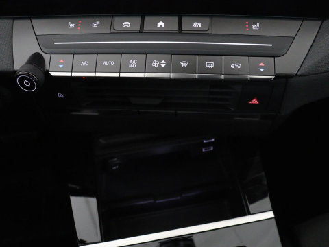 Opel Astra 1.6 Hybrid GS Line | SOH 97.7% | Adaptive cruise | Stuur/stoel verwarming | 360 camera | Climate control | Carplay | Sfeerverlichting | Full Led |