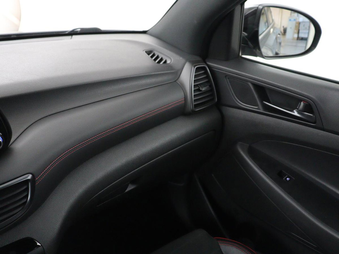Hyundai Tucson 1.6 T-GDI Comfort N-Line | Trekhaak | 360 camera | Adaptive cruise | Carplay | Leder/alcantara | Stoelverwarming | Climate control | Full LED | Park assist |
