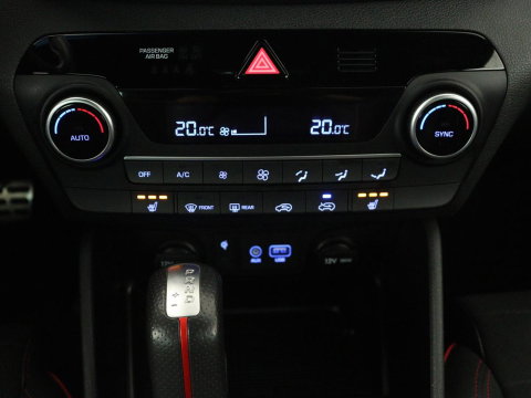 Hyundai Tucson 1.6 T-GDI Comfort N-Line | Trekhaak | 360 camera | Adaptive cruise | Carplay | Leder/alcantara | Stoelverwarming | Climate control | Full LED | Park assist |