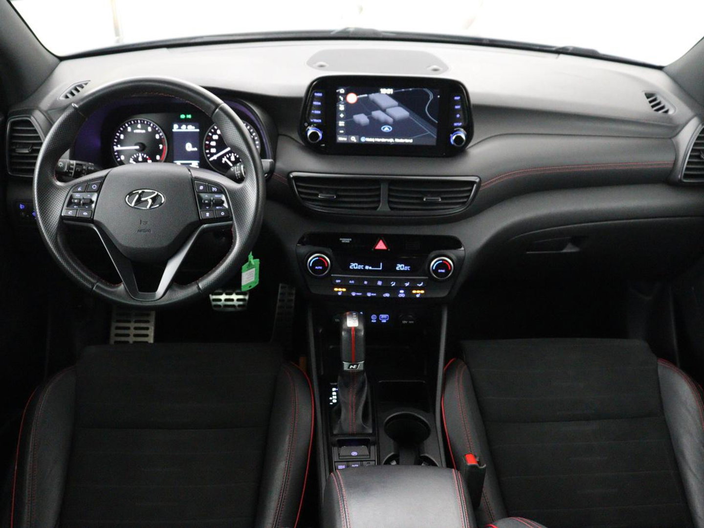 Hyundai Tucson 1.6 T-GDI Comfort N-Line | Trekhaak | 360 camera | Adaptive cruise | Carplay | Leder/alcantara | Stoelverwarming | Climate control | Full LED | Park assist |