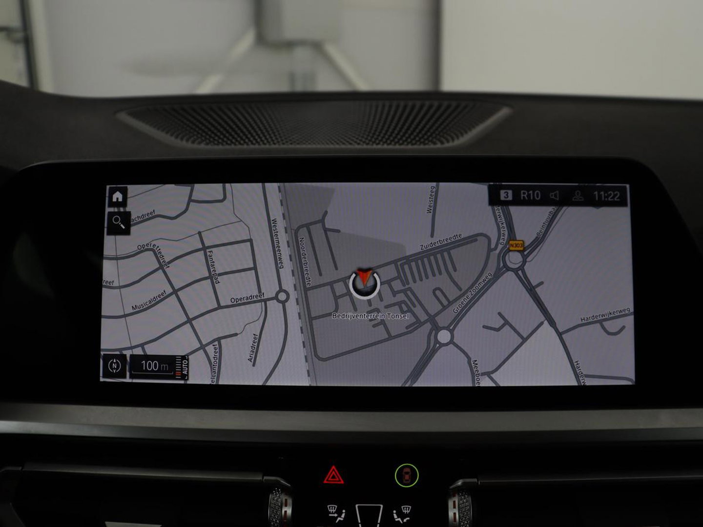 BMW 3 Serie Touring 318i Business Edition Plus | Leder | Stoelverwarming | Carplay | Virtueel dashboard | Cruise control | Climate control | Park assist | Full LED |