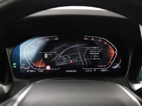 BMW 3 Serie Touring 318i Business Edition Plus | Leder | Stoelverwarming | Carplay | Virtueel dashboard | Cruise control | Climate control | Park assist | Full LED |