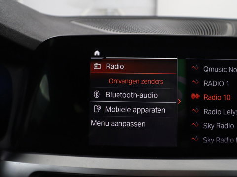 BMW 3 Serie Touring 318i Business Edition Plus | Leder | Stoelverwarming | Carplay | Virtueel dashboard | Cruise control | Climate control | Park assist | Full LED |
