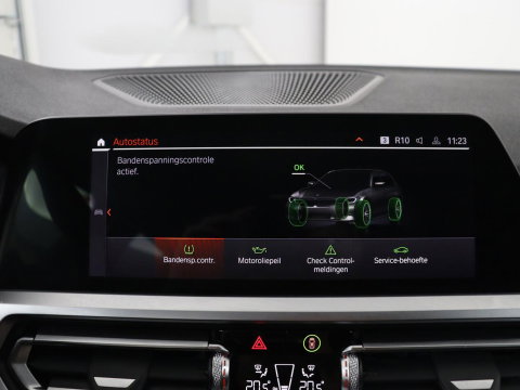 BMW 3 Serie Touring 318i Business Edition Plus | Leder | Stoelverwarming | Carplay | Virtueel dashboard | Cruise control | Climate control | Park assist | Full LED |