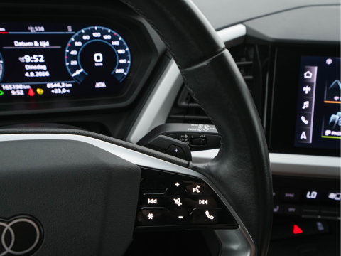 Audi Q4 e-tron 40 Launch edition 77 kWh [3-Fase-11kW] {SoH-94%} (INCL.BTW) *ADAPTIVE-CRUISE | SONOS-SOUND | HEATED-COMFORTSEATS | DIGI-COCKPIT | DAB+ | PRIVACY-GLASS | ECC | PDC | 20''ALU*