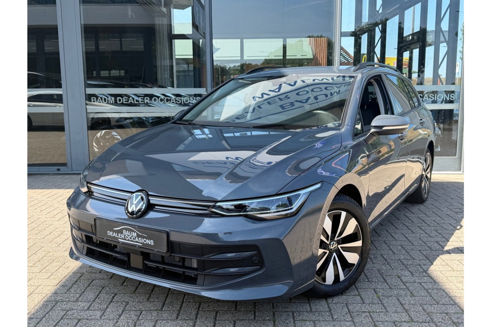 Volkswagen Golf 1.5 ETSI LIFE BNS.150PK AUTOMAAT LMV NAVI CARPAY WINTERPACK