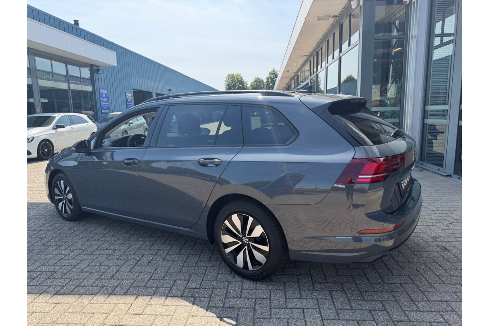 Volkswagen Golf 1.5 ETSI LIFE BNS.150PK AUTOMAAT LMV NAVI CARPAY WINTERPACK