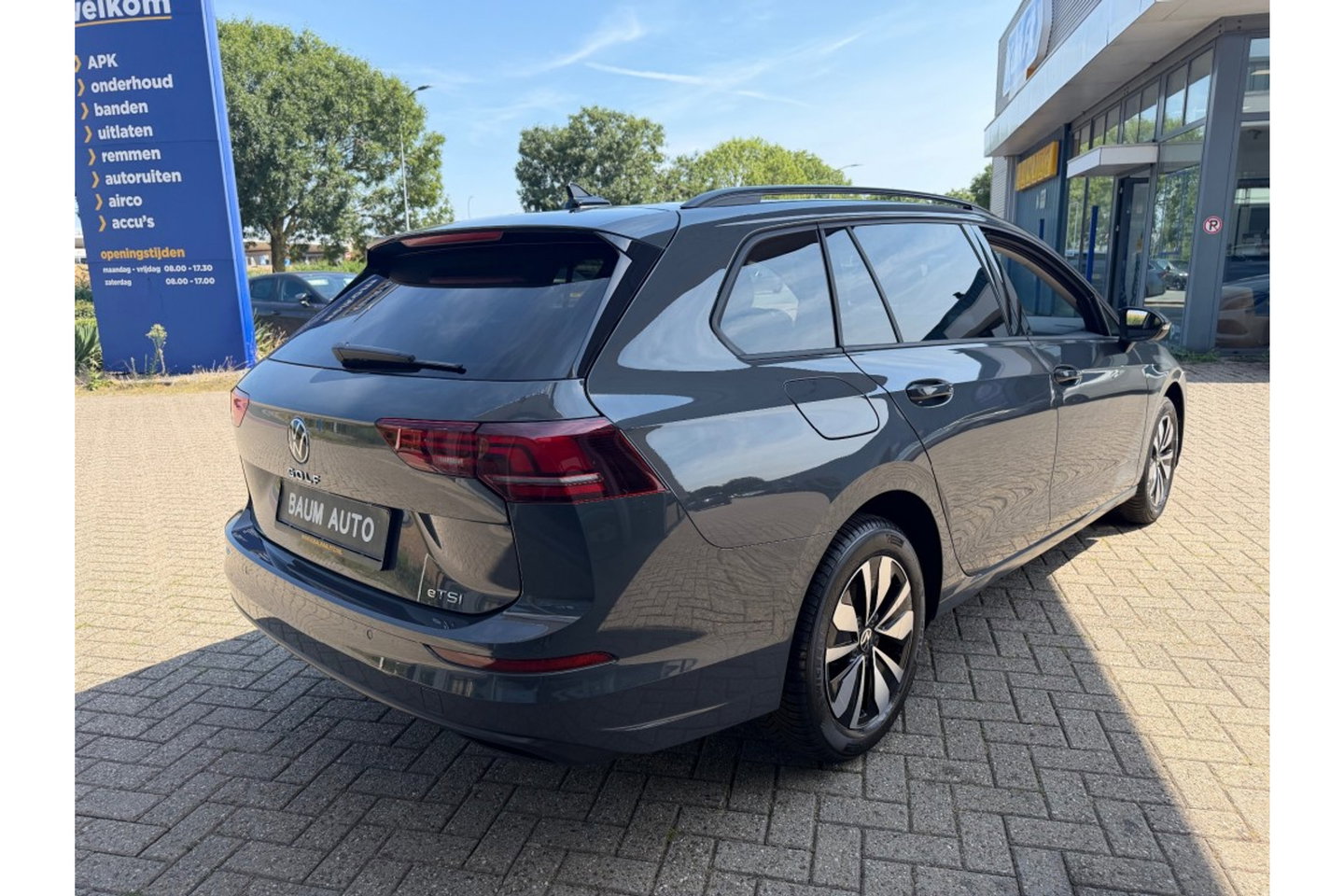 Volkswagen Golf 1.5 ETSI LIFE BNS.150PK AUTOMAAT LMV NAVI CARPAY WINTERPACK