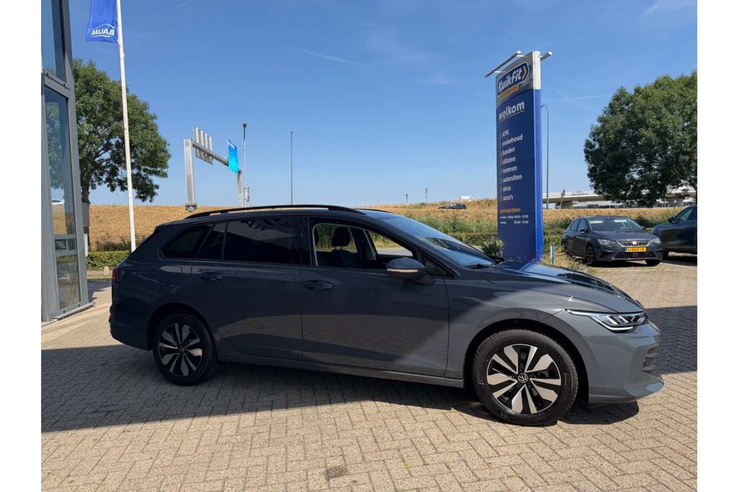 Volkswagen Golf 1.5 ETSI LIFE BNS.150PK AUTOMAAT LMV NAVI CARPAY WINTERPACK