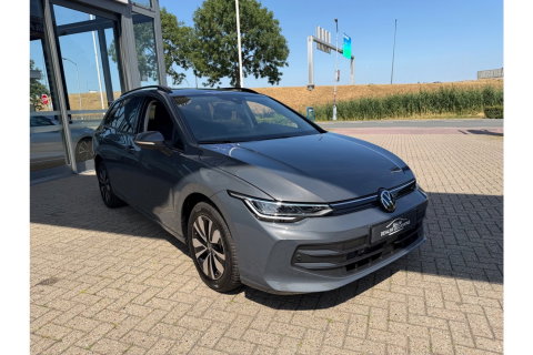 Volkswagen Golf 1.5 ETSI LIFE BNS.150PK AUTOMAAT LMV NAVI CARPAY WINTERPACK