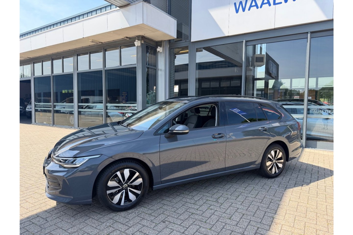 Volkswagen Golf 1.5 ETSI LIFE BNS.150PK AUTOMAAT LMV NAVI CARPAY WINTERPACK