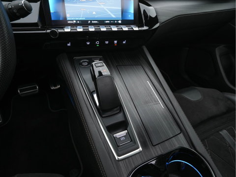 Peugeot 508 SW 1.6 HYbrid GT-Line Pack Business (Plug-in) {SoH-100%} (INCL-BTW) Aut. *PANO | LEATHER-MICROFIBRE | FOCAL®-AUDIO | FULL-LED | CRUISE-ADAPT. | BLINDSPOT | DAB | DIGI-COCKPIT | HEATED-SPORTSEATS | CAMERA | NAVI | SHIFTPADDLES | PRIVACY-GLASS | ...