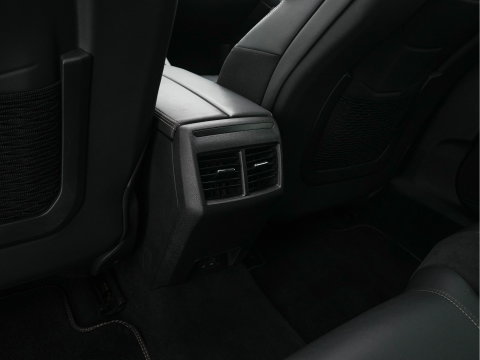 Peugeot 508 SW 1.6 HYbrid GT-Line Pack Business (Plug-in) {SoH-100%} (INCL-BTW) Aut. *PANO | LEATHER-MICROFIBRE | FOCAL®-AUDIO | FULL-LED | CRUISE-ADAPT. | BLINDSPOT | DAB | DIGI-COCKPIT | HEATED-SPORTSEATS | CAMERA | NAVI | SHIFTPADDLES | PRIVACY-GLASS | ...